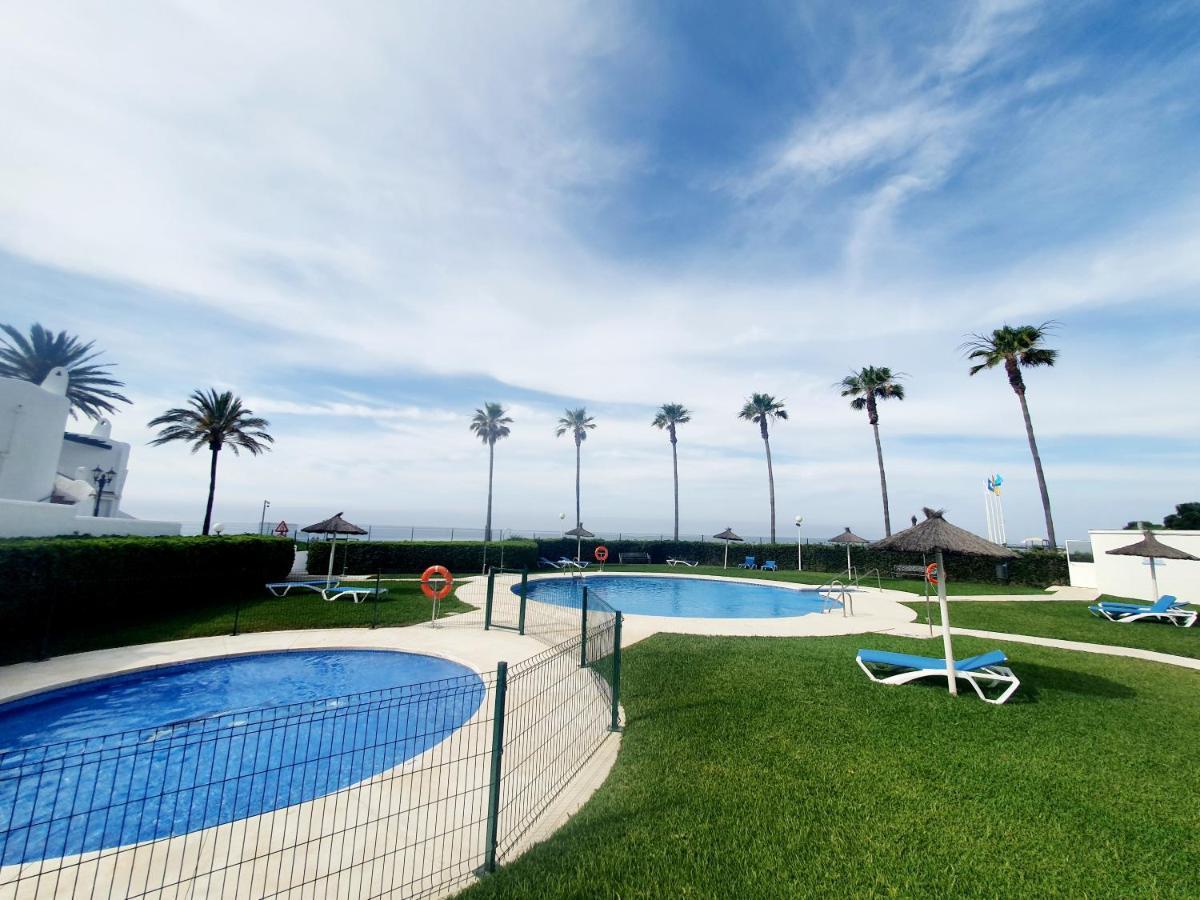 Luna Beach Seafront Marbella Eksteriør billede