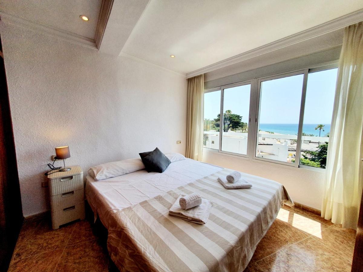 Luna Beach Seafront Marbella Eksteriør billede