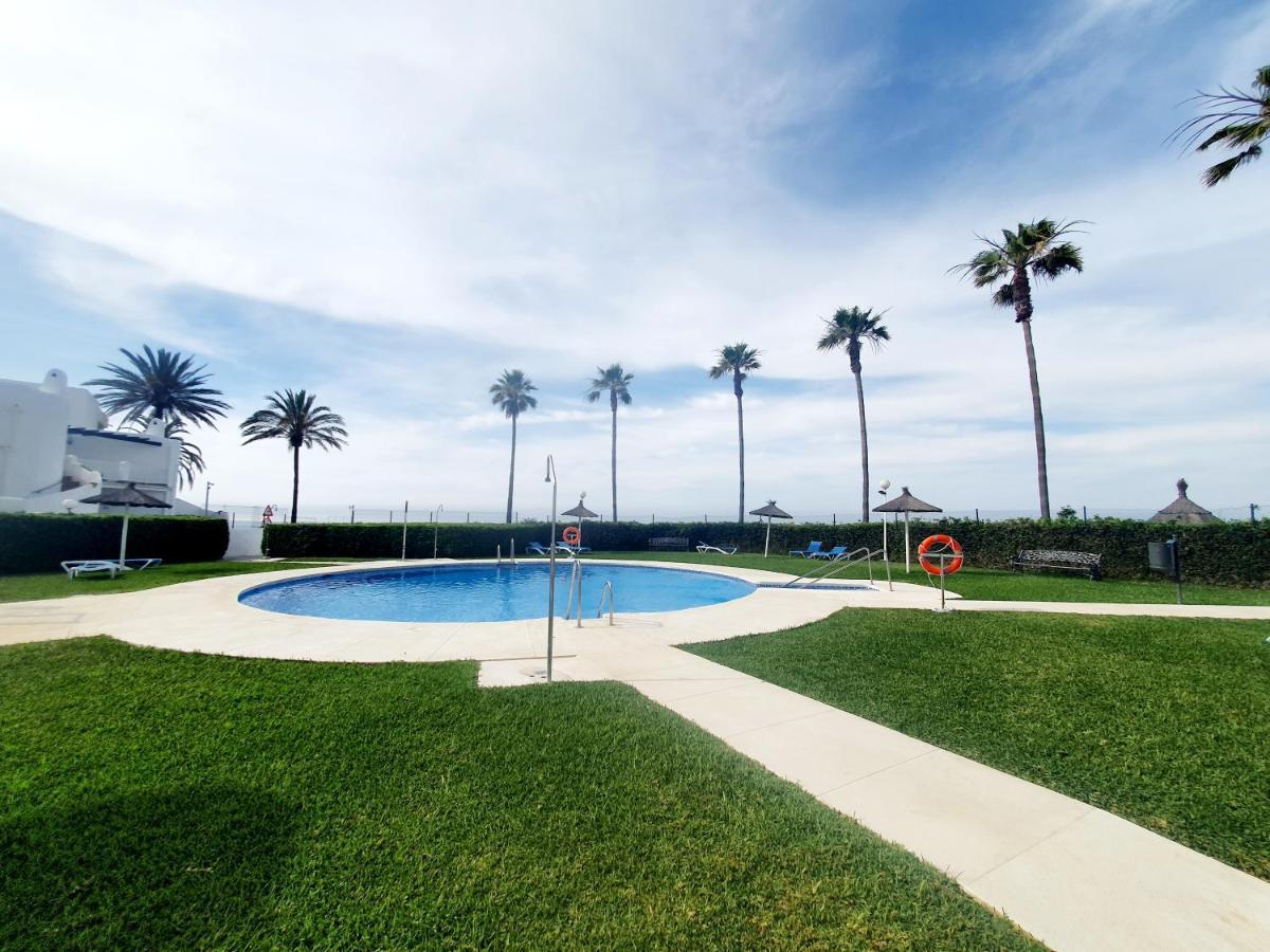 Luna Beach Seafront Marbella Eksteriør billede