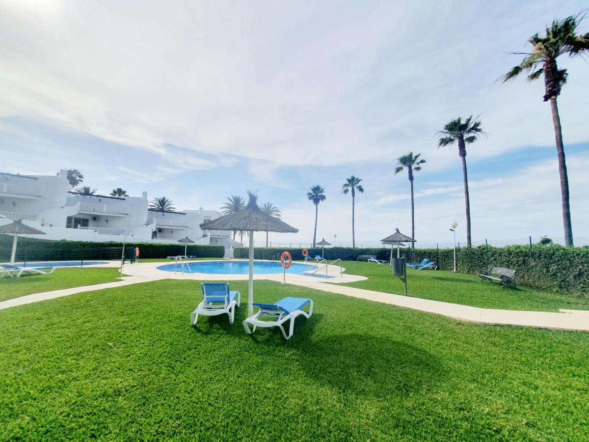 Luna Beach Seafront Marbella Eksteriør billede